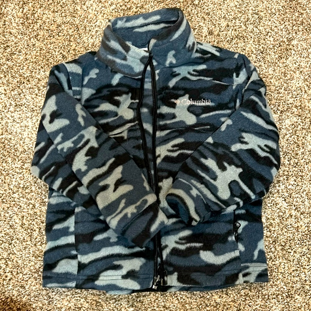Boys Columbia camo fleece jacket